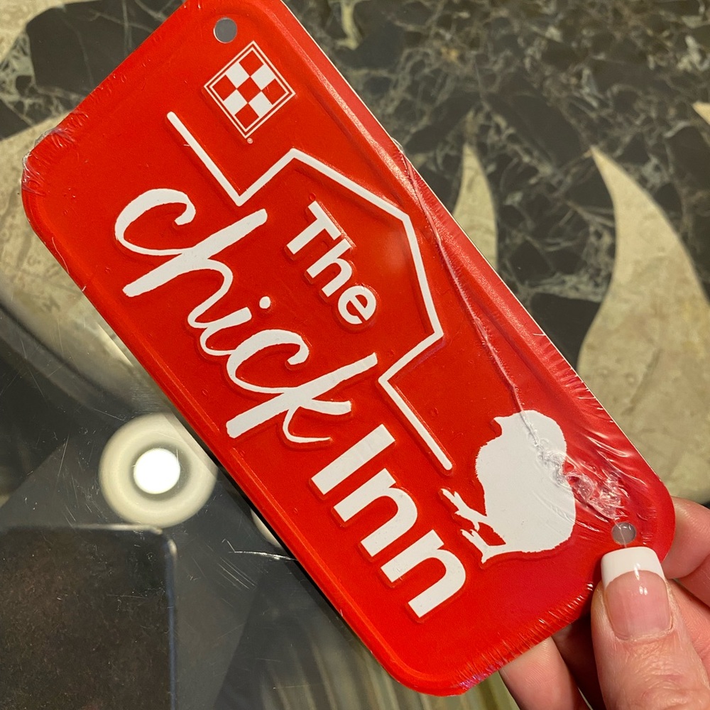 The “Chick 🐥 Inn” sign perfect for your coop! Brand new ⭐️